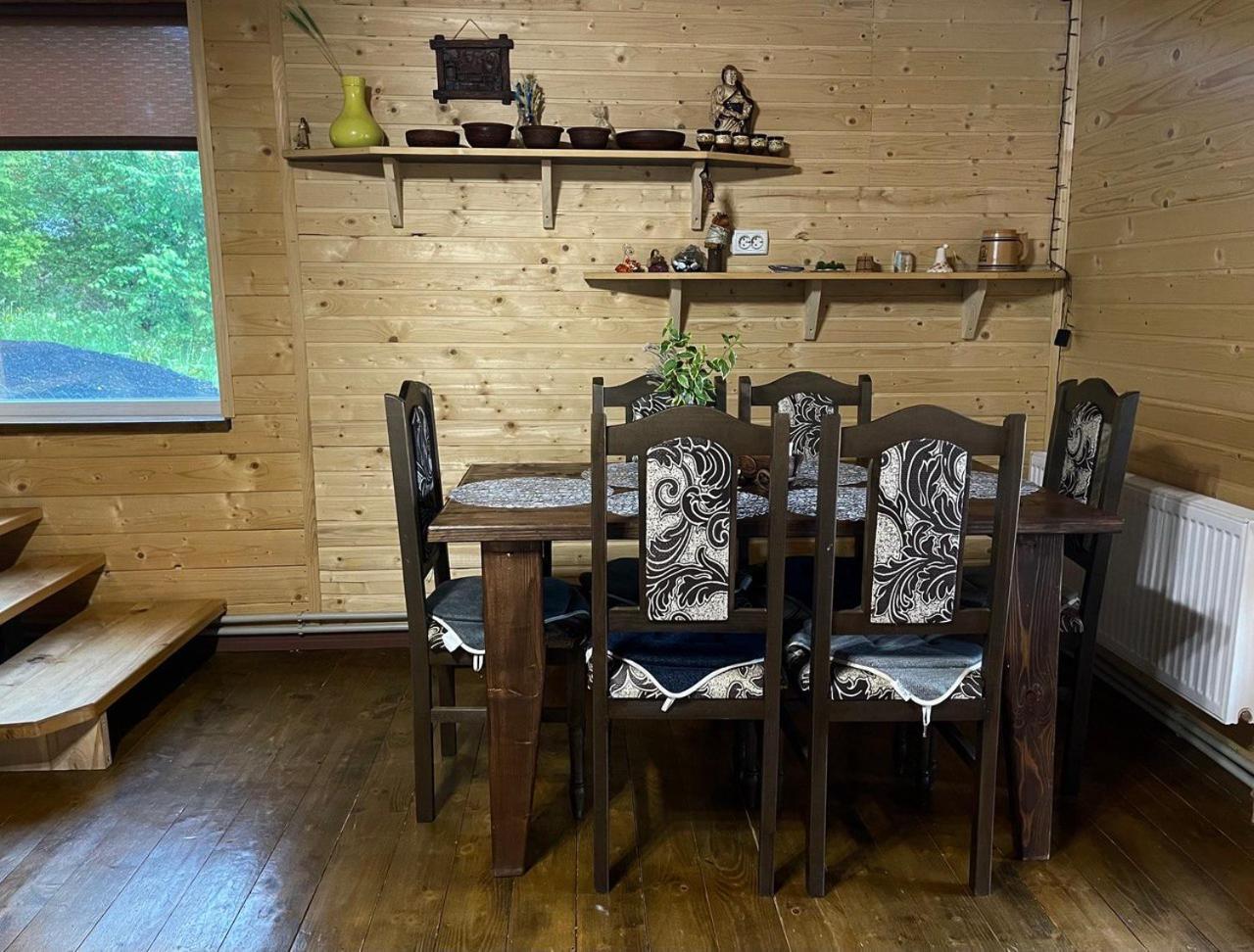 Карпатський Котедж Karpatian Cottage Vorokhta Quarto foto